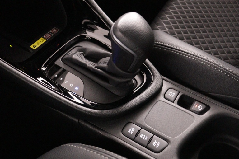 Toyota Yaris - 1.5 Hybrid 130 Executive 27