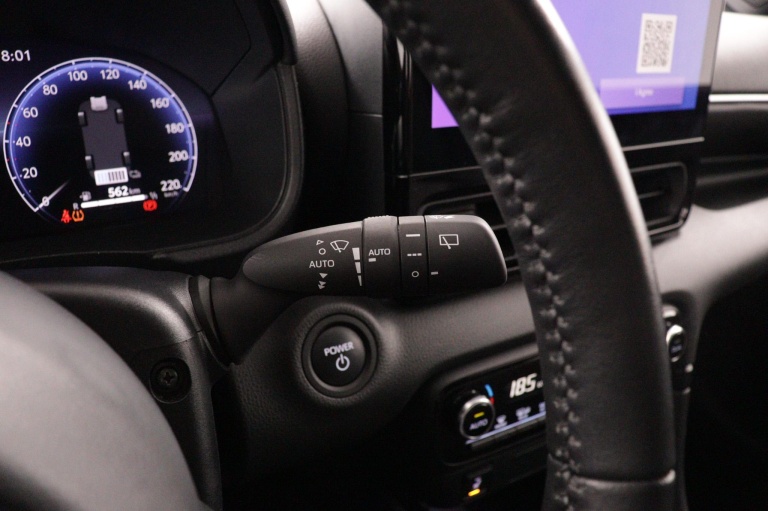 Toyota Yaris - 1.5 Hybrid 130 Executive 31