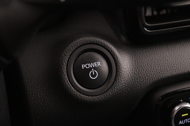 Toyota Yaris - 1.5 Hybrid 130 Executive 37