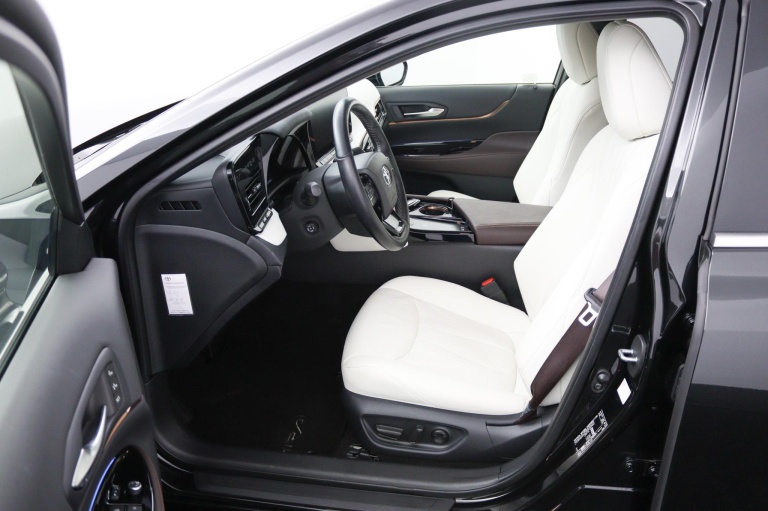 Toyota Mirai - Prestige 17