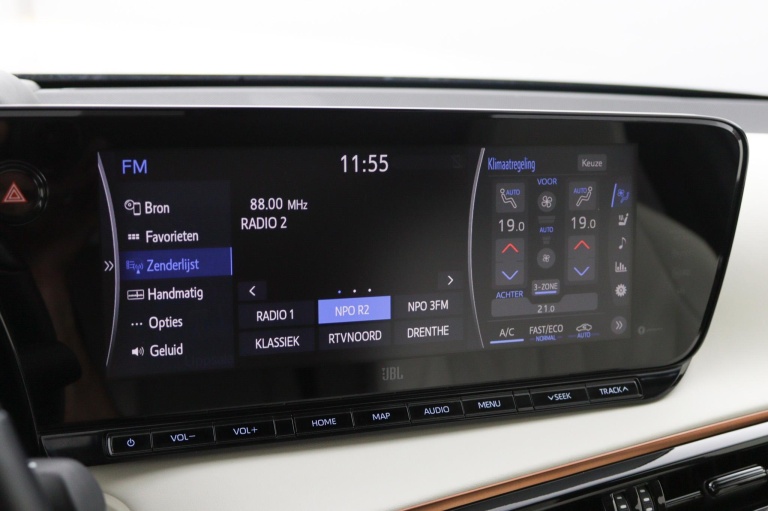 Toyota Mirai - Prestige 8