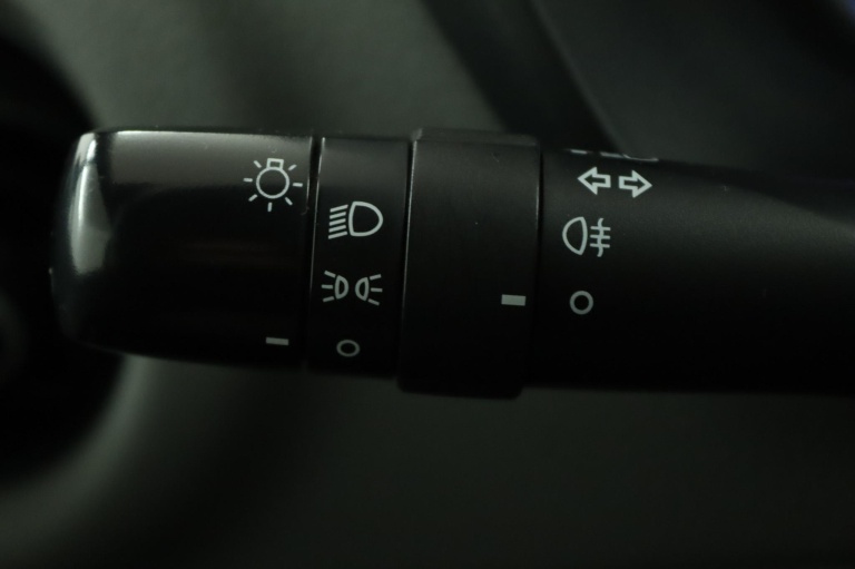 Toyota Yaris - 1.0 VVT-i Comfort 28