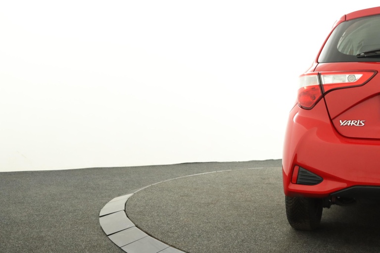 Toyota Yaris - 1.0 VVT-i Comfort 37