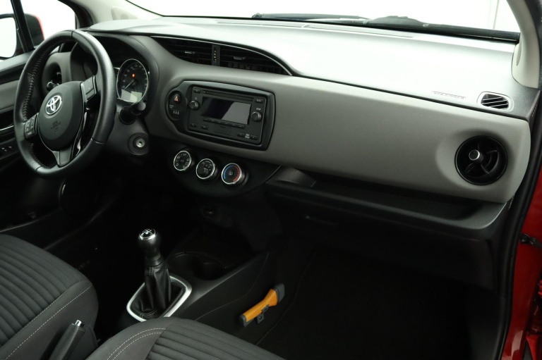 Toyota Yaris - 1.0 VVT-i Comfort 38