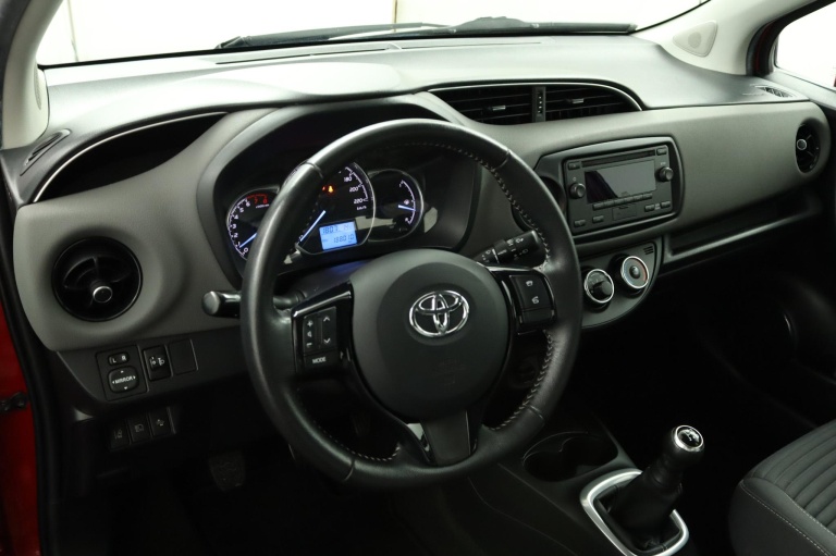 Toyota Yaris - 1.0 VVT-i Comfort 46