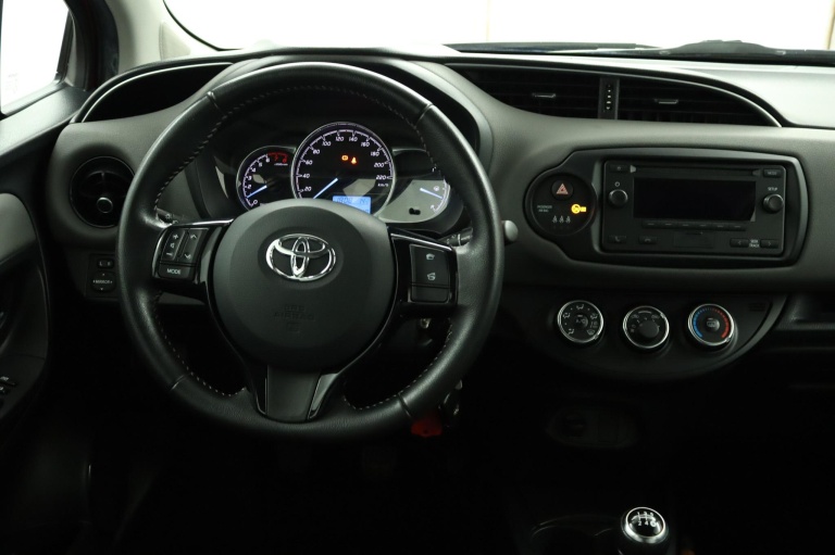 Toyota Yaris - 1.0 VVT-i Comfort 48