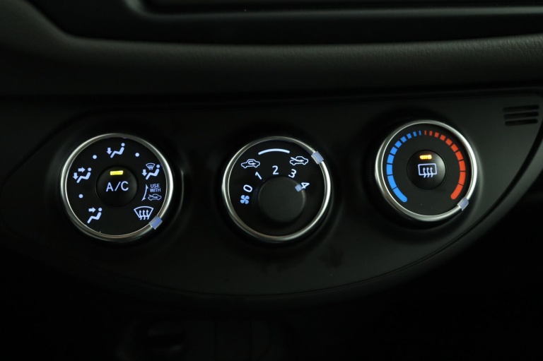 Toyota Yaris - 1.0 VVT-i Comfort 7