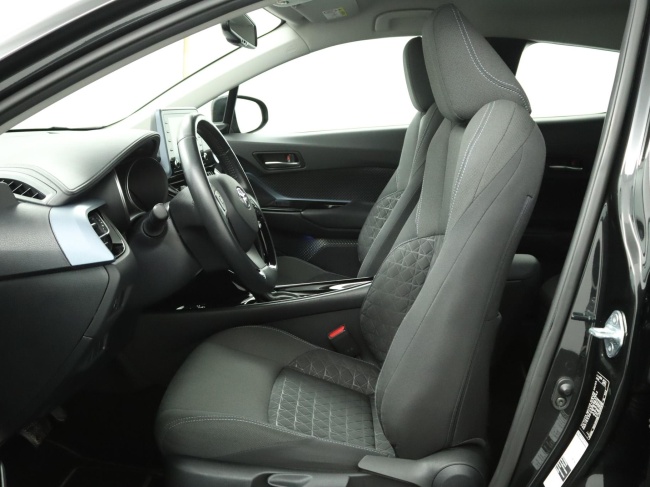 Toyota C-HR - 2.0 Hybrid Dynamic