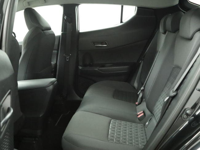 Toyota C-HR - 2.0 Hybrid Dynamic