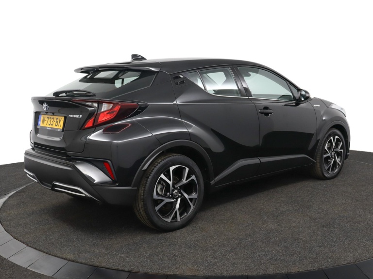 Toyota C-HR - 2.0 Hybrid Dynamic 2