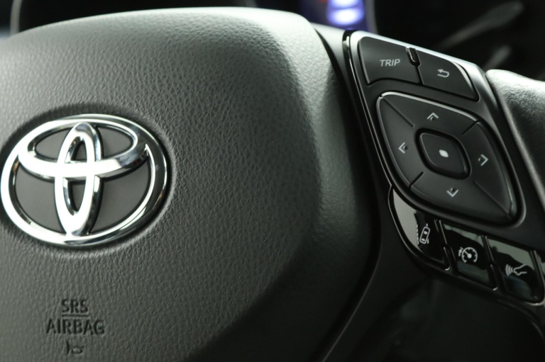 Toyota C-HR - 2.0 Hybrid Dynamic 21