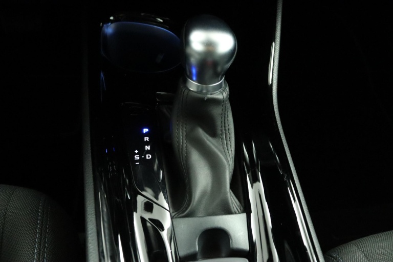 Toyota C-HR - 2.0 Hybrid Dynamic 27