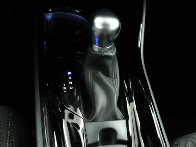 Toyota C-HR - 2.0 Hybrid Dynamic