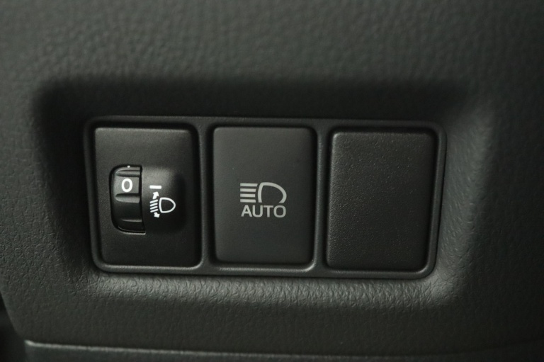 Toyota C-HR - 2.0 Hybrid Dynamic 30