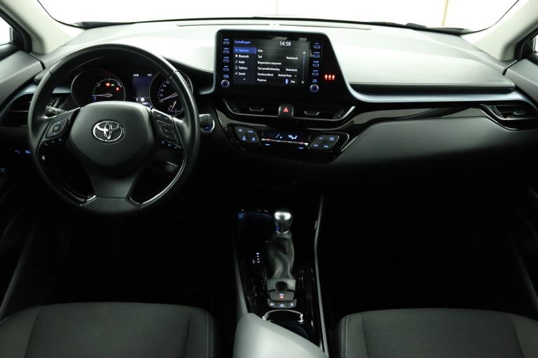 Toyota C-HR - 2.0 Hybrid Dynamic 4