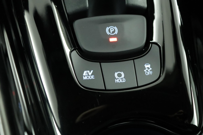 Toyota C-HR - 2.0 Hybrid Dynamic 60