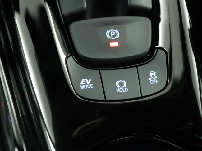 Toyota C-HR - 2.0 Hybrid Dynamic