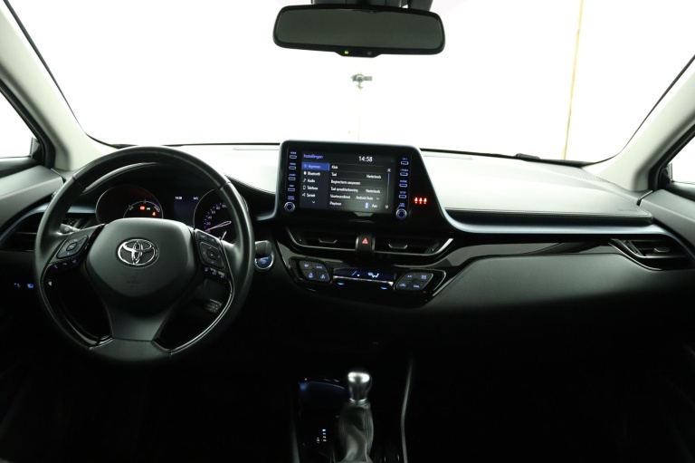 Toyota C-HR - 2.0 Hybrid Dynamic 63