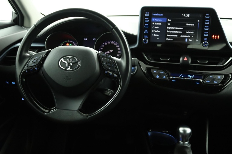 Toyota C-HR - 2.0 Hybrid Dynamic 64