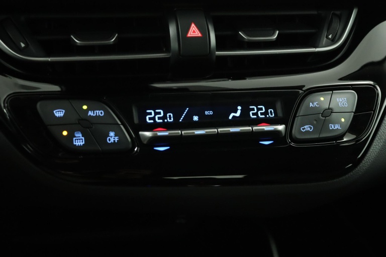 Toyota C-HR - 2.0 Hybrid Dynamic 7