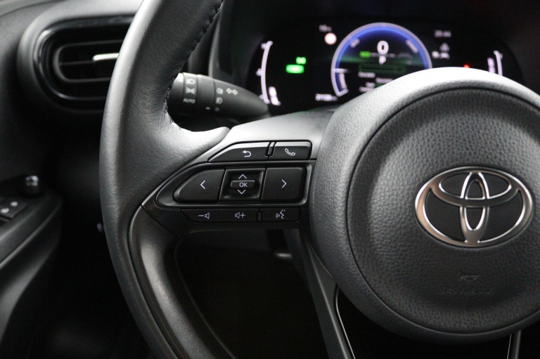 Toyota Yaris Cross - 1.5 Hybrid 115 First Edition 19