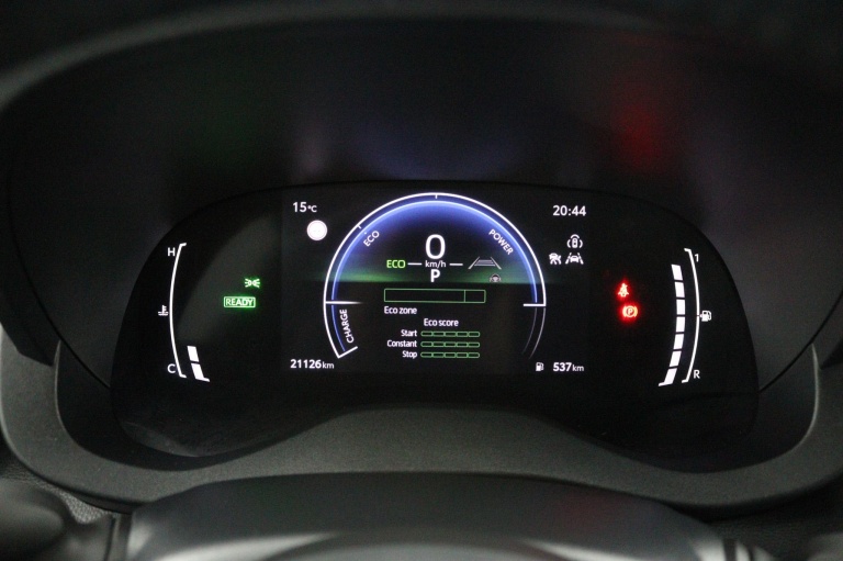 Toyota Yaris Cross - 1.5 Hybrid 115 First Edition 6