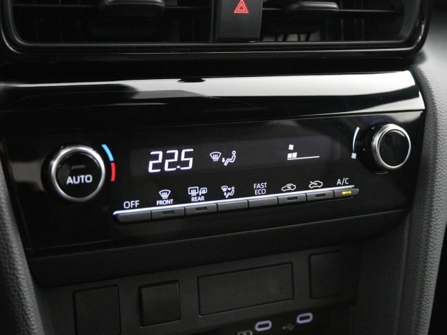 Toyota Yaris Cross - 1.5 Hybrid 115 First Edition