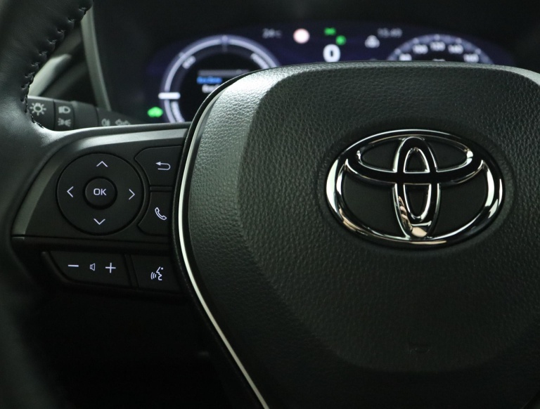 Toyota Corolla Cross - Hybrid 140 Style 19