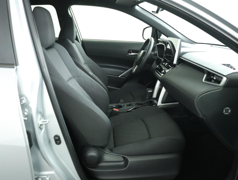 Toyota Corolla Cross - Hybrid 140 Style 22