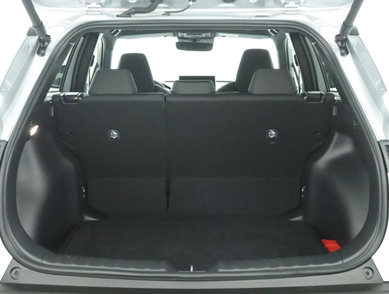 Toyota Corolla Cross - Hybrid 140 Style 24