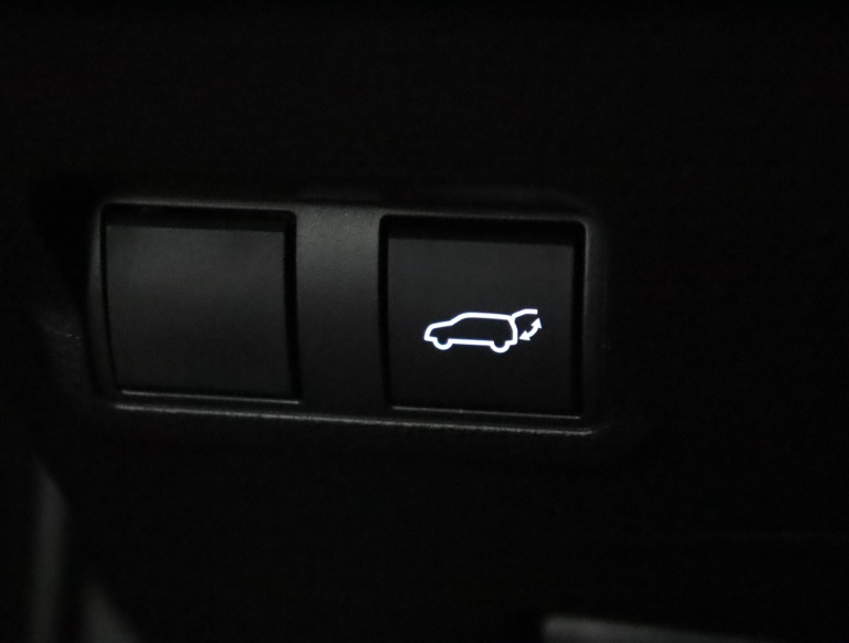 Toyota Corolla Cross - Hybrid 140 Style 31