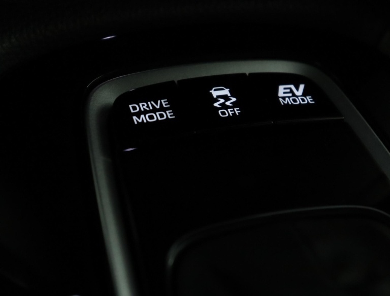 Toyota Corolla Cross - Hybrid 140 Style 60