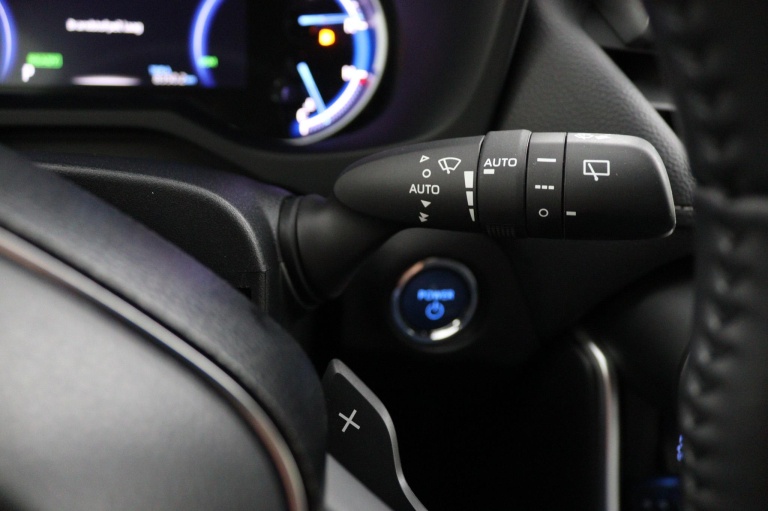 Toyota RAV4 - 2.5 Hybrid Executive 32