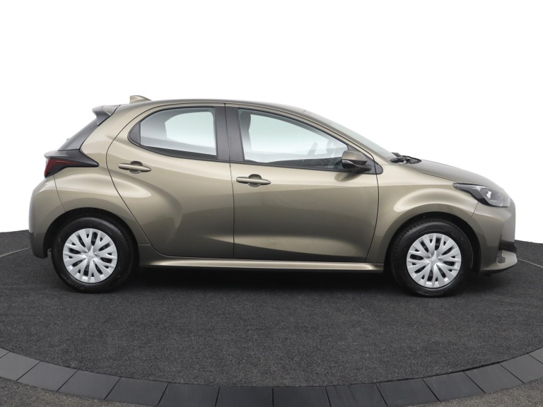 Toyota Yaris - 1.5 Hybrid 13