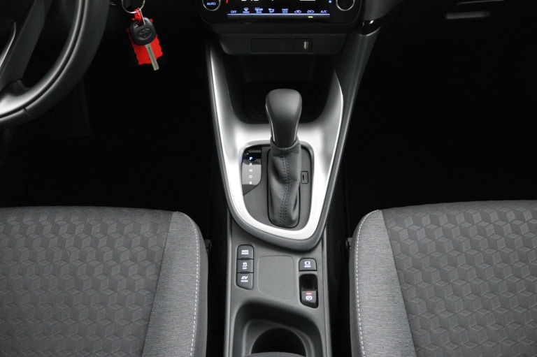 Toyota Yaris - 1.5 Hybrid 26