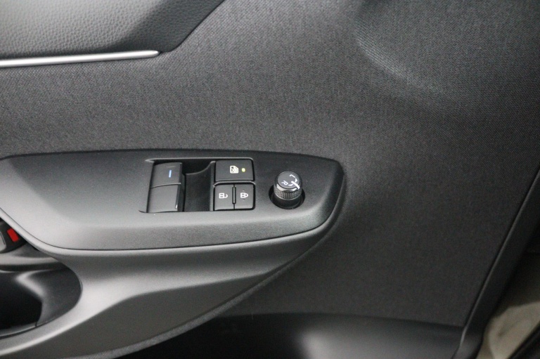 Toyota Yaris - 1.5 Hybrid 28