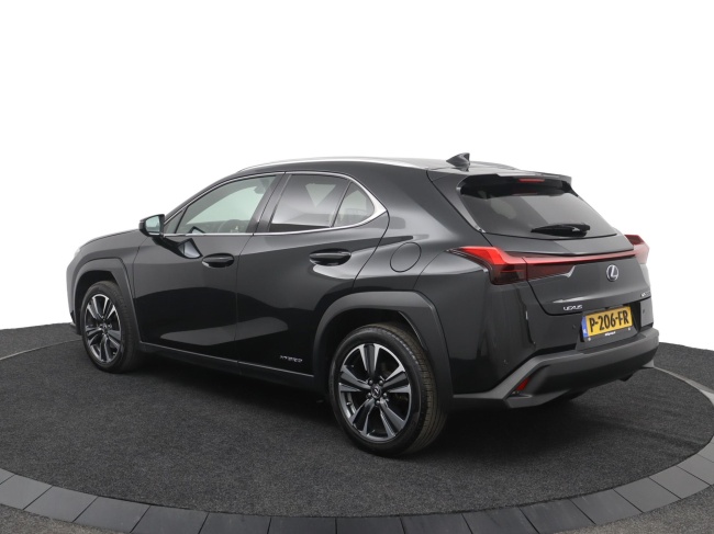 Lexus UX - 250h Preference Line