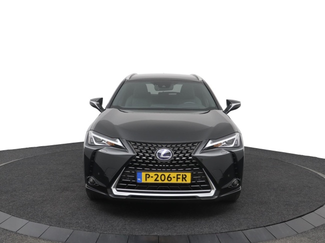 Lexus UX - 250h Preference Line