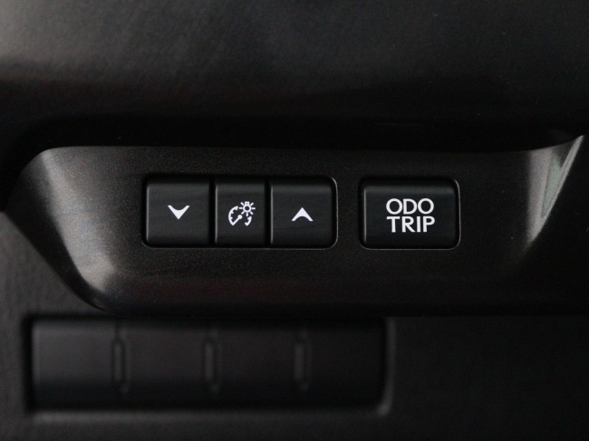 Lexus UX - 250h Preference Line