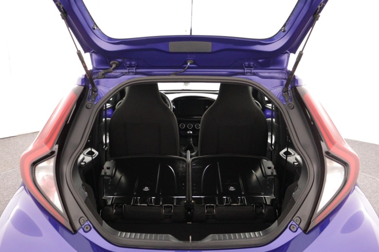 Toyota Aygo X - 1.0 VVT-i MT Play 23