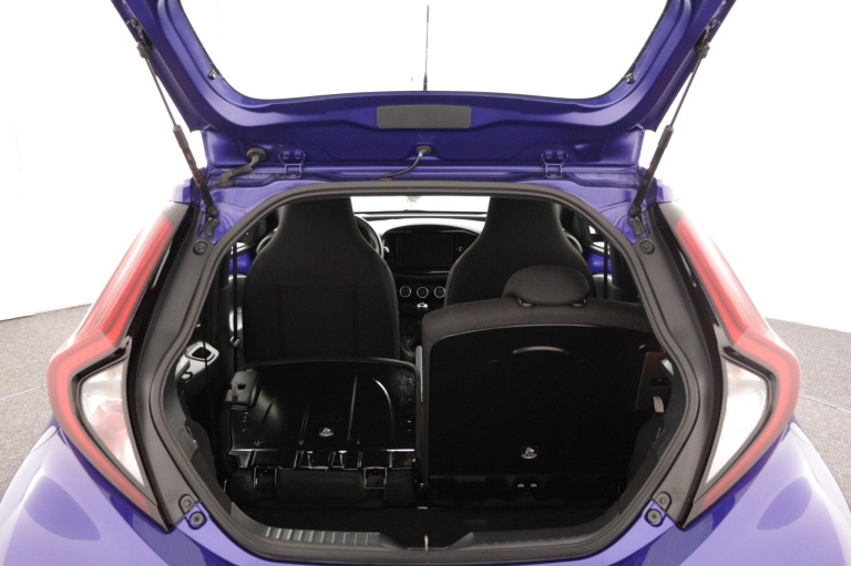 Toyota Aygo X - 1.0 VVT-i MT Play 24