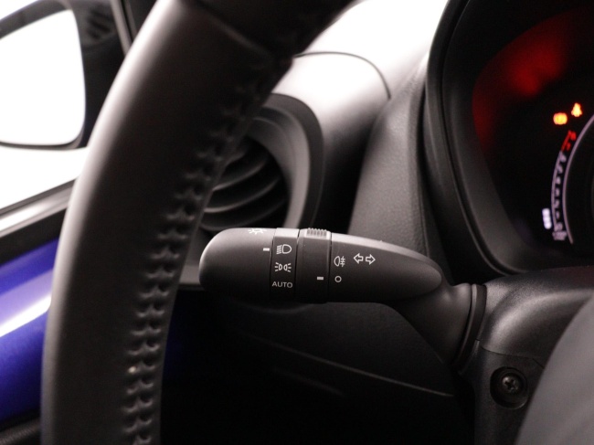 Toyota Aygo X - 1.0 VVT-i MT Play