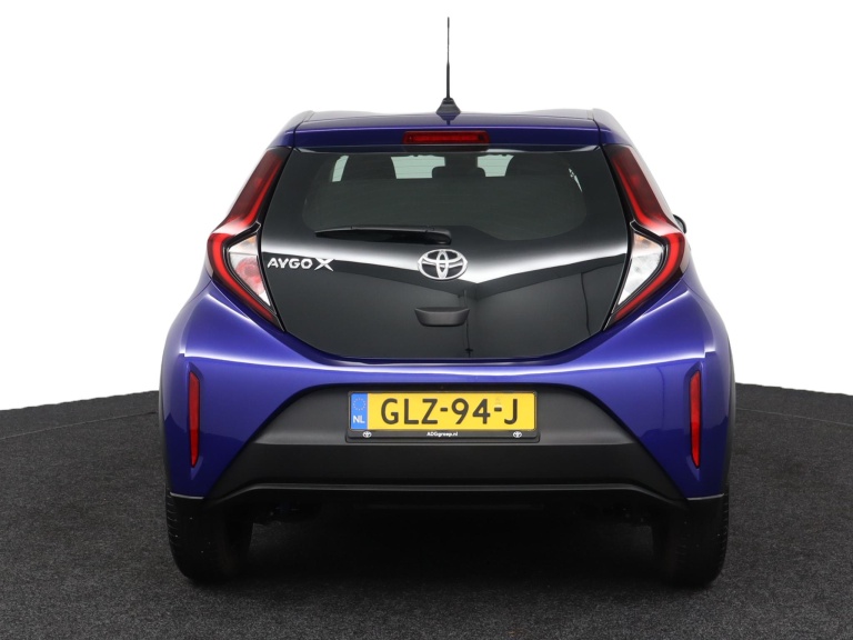 Toyota Aygo X - 1.0 VVT-i MT Play 37