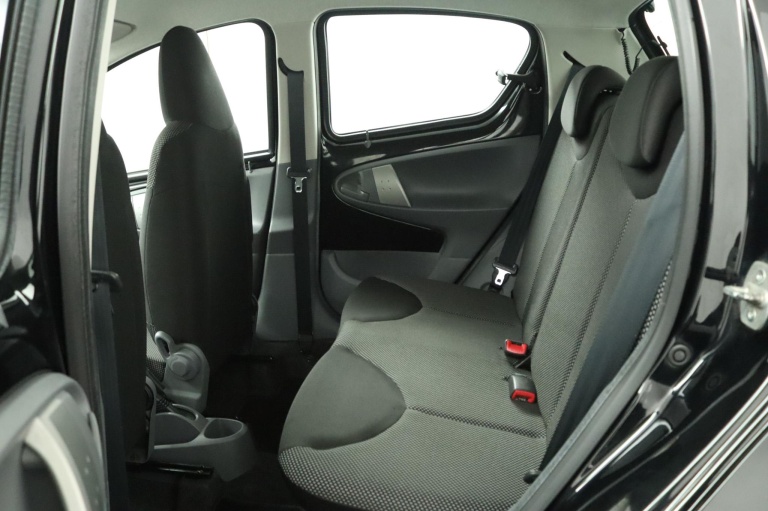 Toyota Aygo - 1.0-12V Comfort Navigator 17
