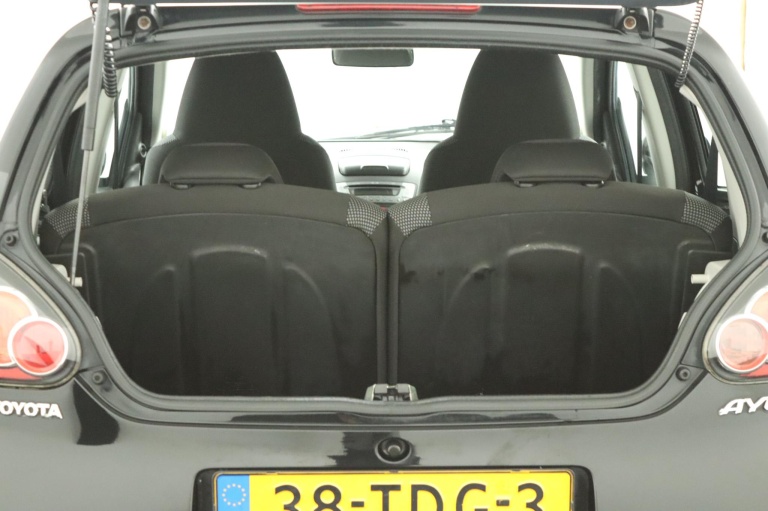 Toyota Aygo - 1.0-12V Comfort Navigator 23