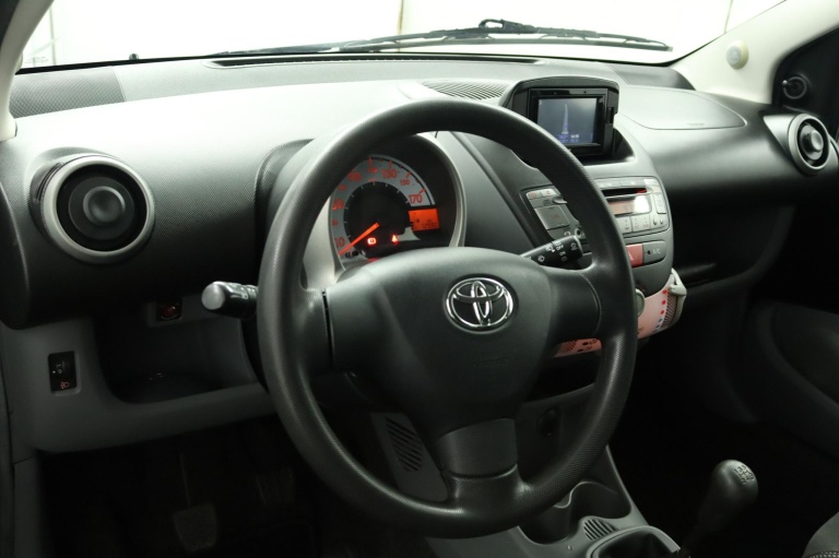 Toyota Aygo - 1.0-12V Comfort Navigator 49