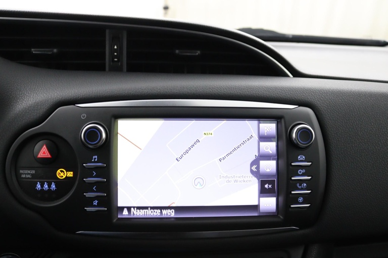 Toyota Yaris - 1.5 Hybrid Executive 13