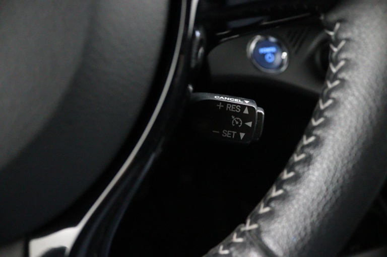 Toyota Yaris - 1.5 Hybrid Executive 20