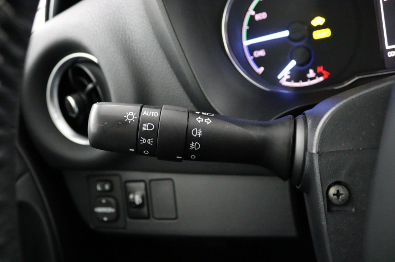 Toyota Yaris - 1.5 Hybrid Executive 22