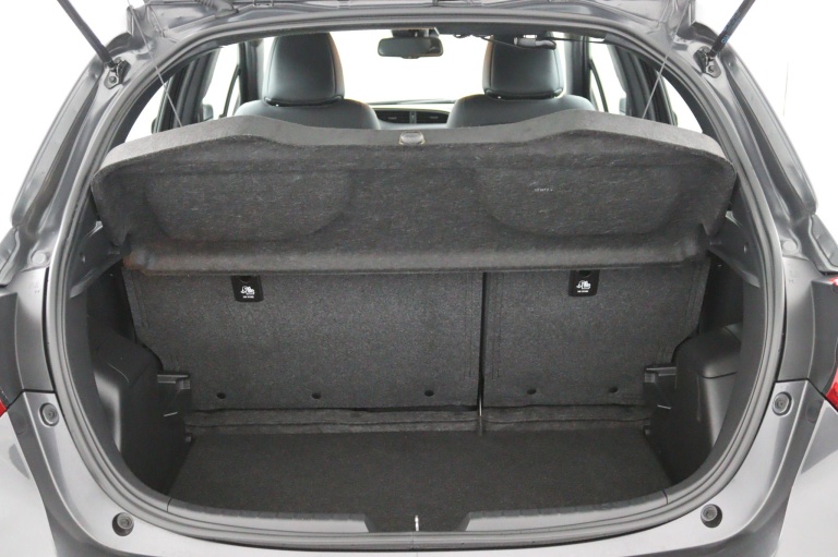 Toyota Yaris - 1.5 Hybrid Executive 29